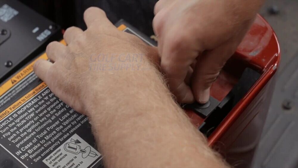 Replacing the controller cover to finish the EZGO RXV battery replacement Replacing the controller cover to finish the Gen 1 EZGO RXV lithium battery replacement